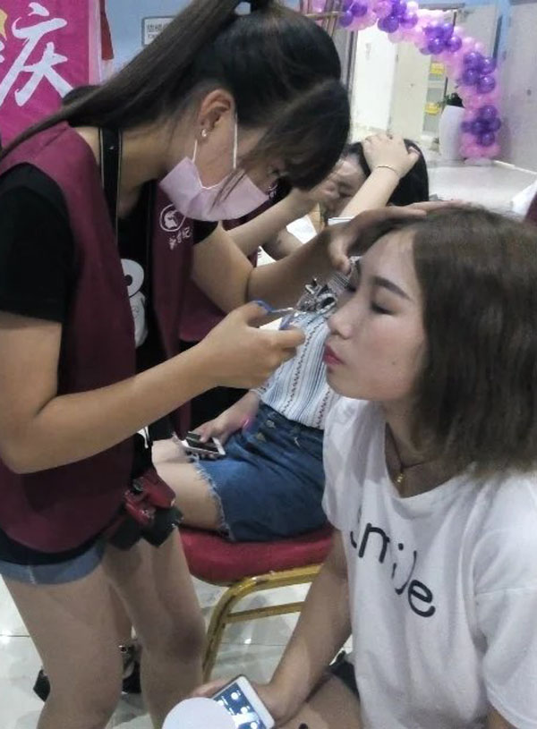 演員的風(fēng)采，真實(shí)的作品