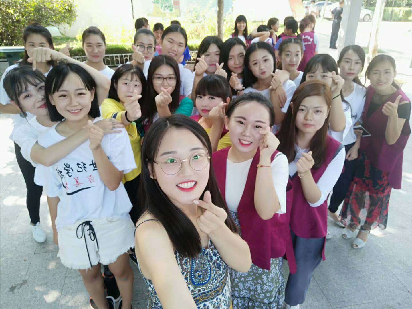 學(xué)校風(fēng)采